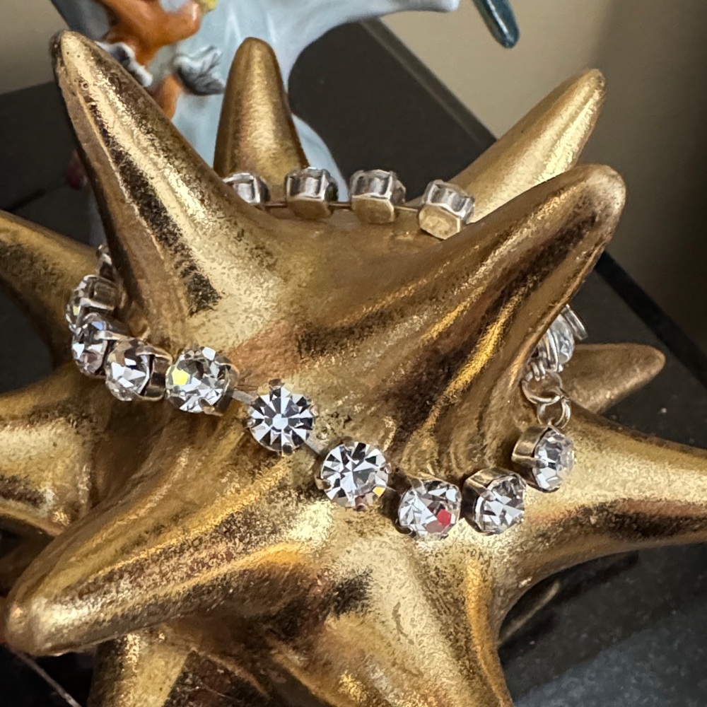 MARIANA TENNIS BRACELET-Authentic Round-Cut Clear Crystal Stones in Cup Setting - Picture 4 of 16